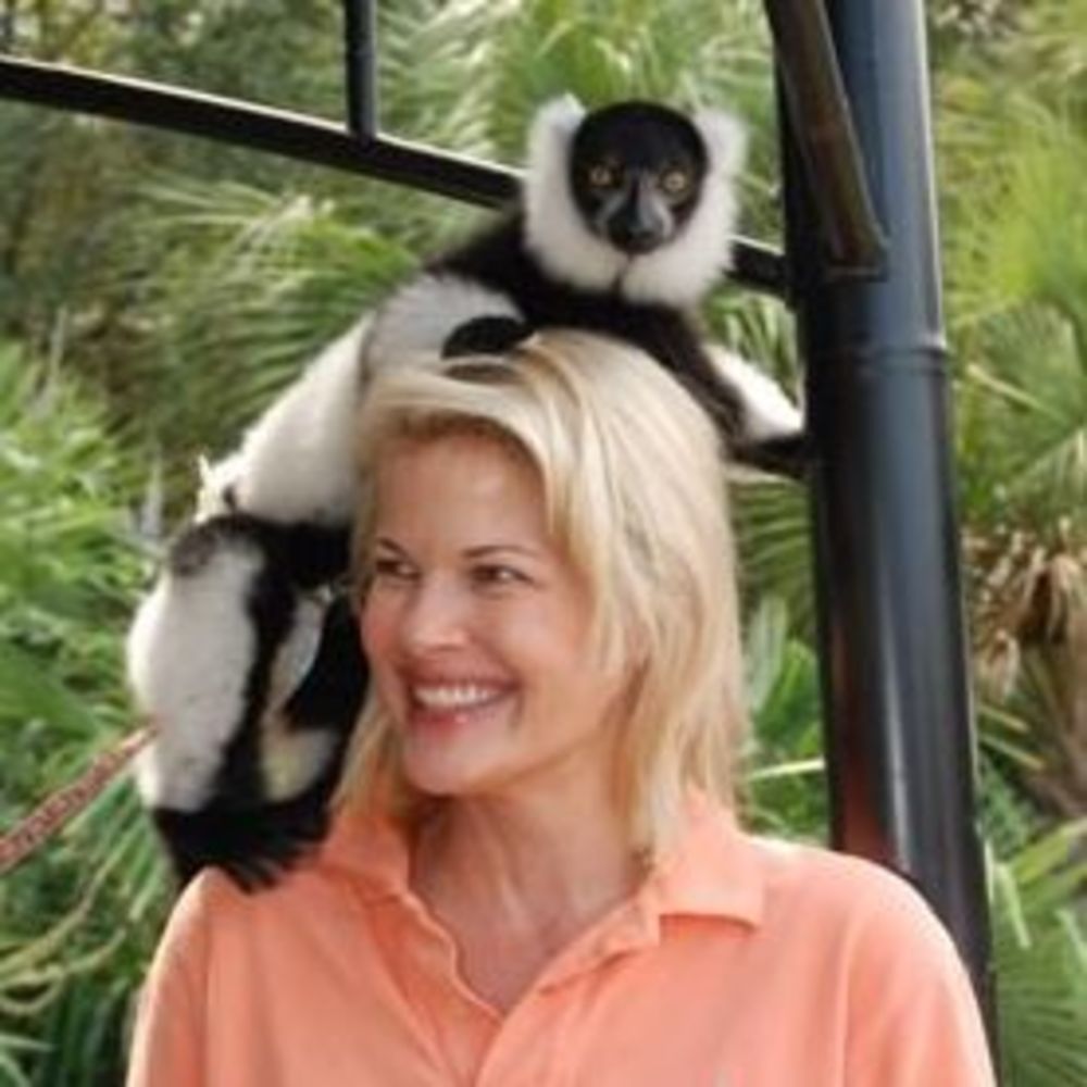 Meet your Posher, Leslie